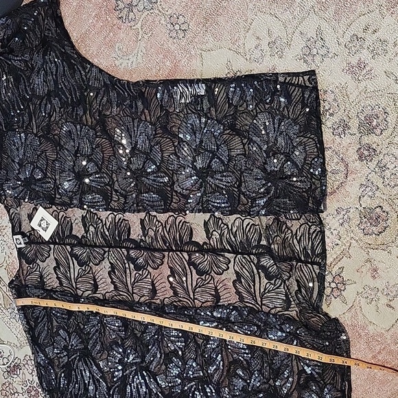 Anne Klein Black Mesh Floral Embroidered Sequined Cover Up Shawl Tunic Size S/M - Picture 9 of 11